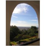 another view thru the arch from alhambra.JPG
